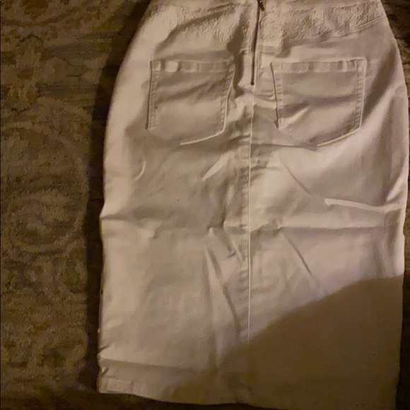 Skirt - Picture 2 of 2